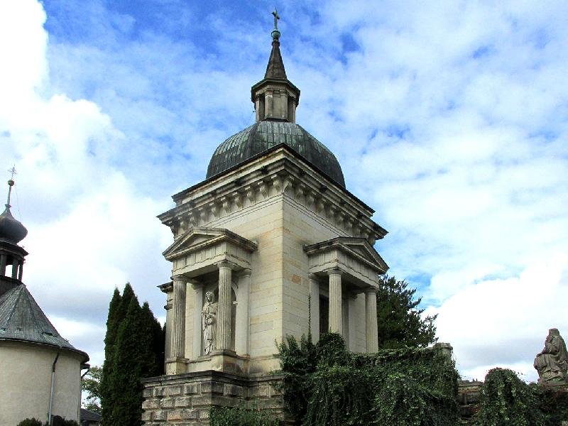 mauzoleum rodiny Schmitt