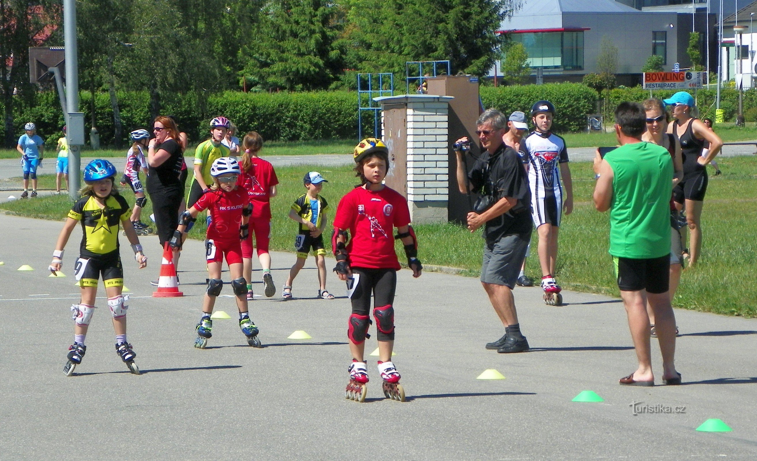 MČR gyorskorcsolyában görkorcsolyán 7.6.2014