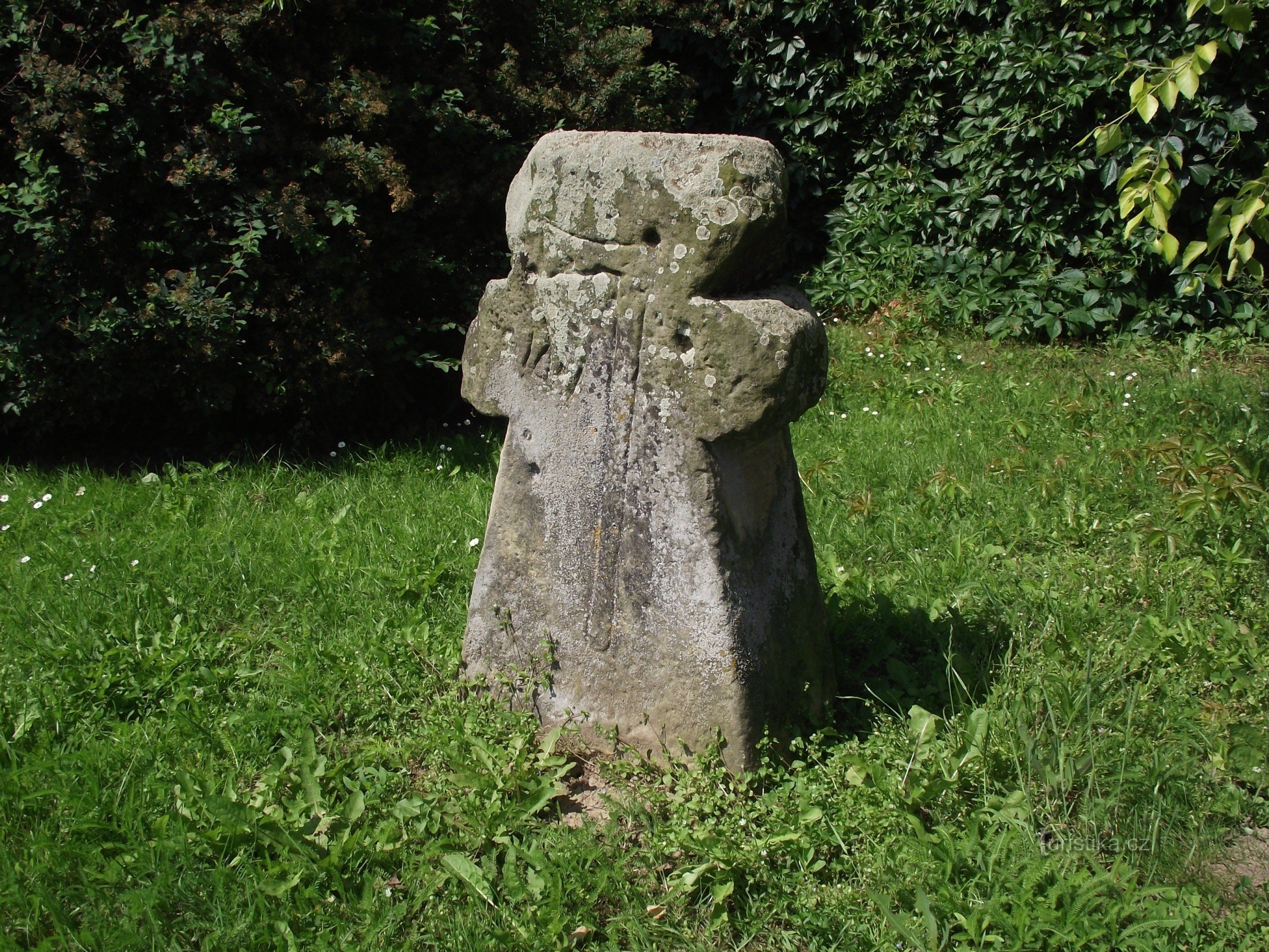 Medlov (cerca de Uničov) – Cruz de la Reconciliación