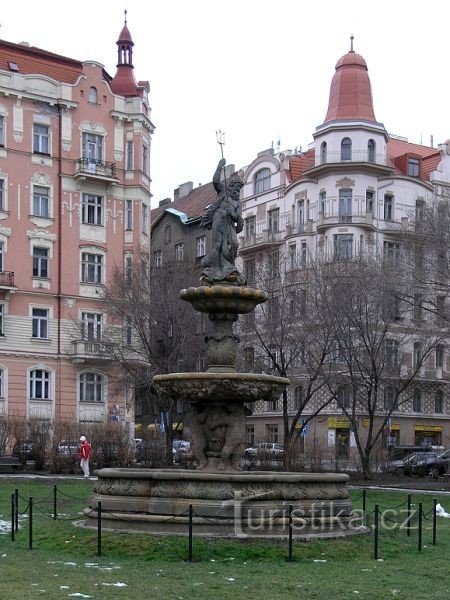 Fonte do urso em Smíchov, Praga