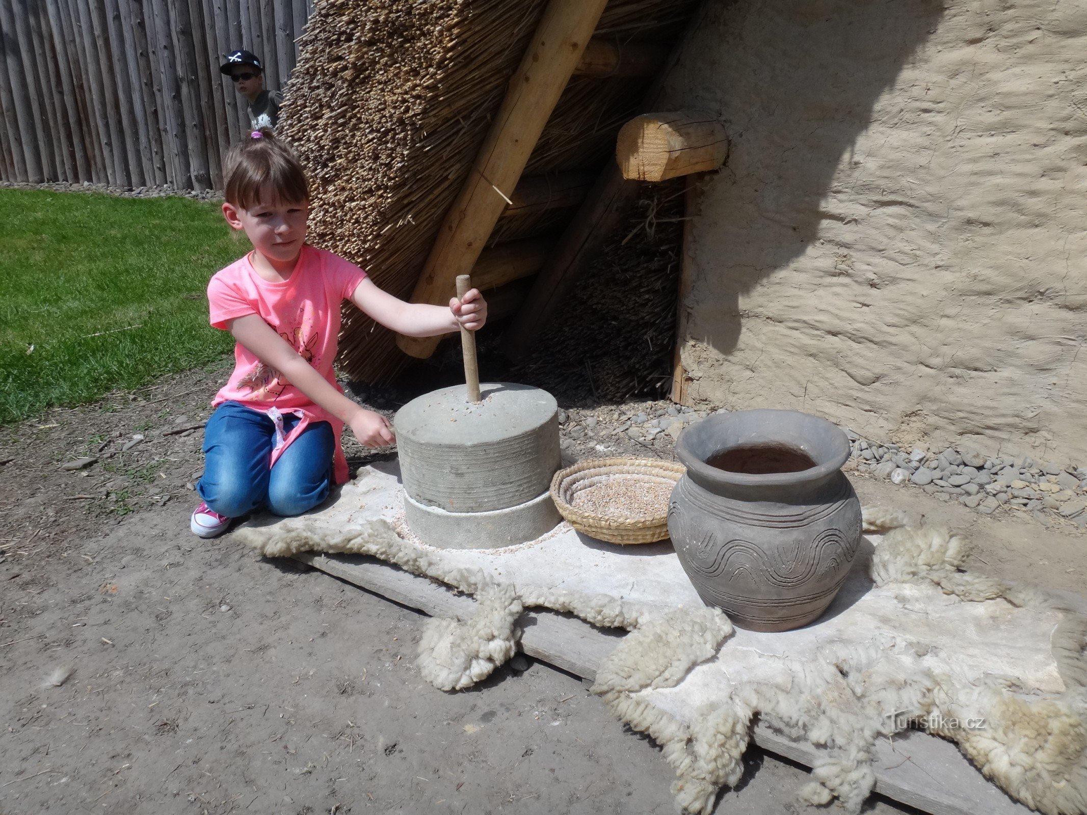 grind grain into flour