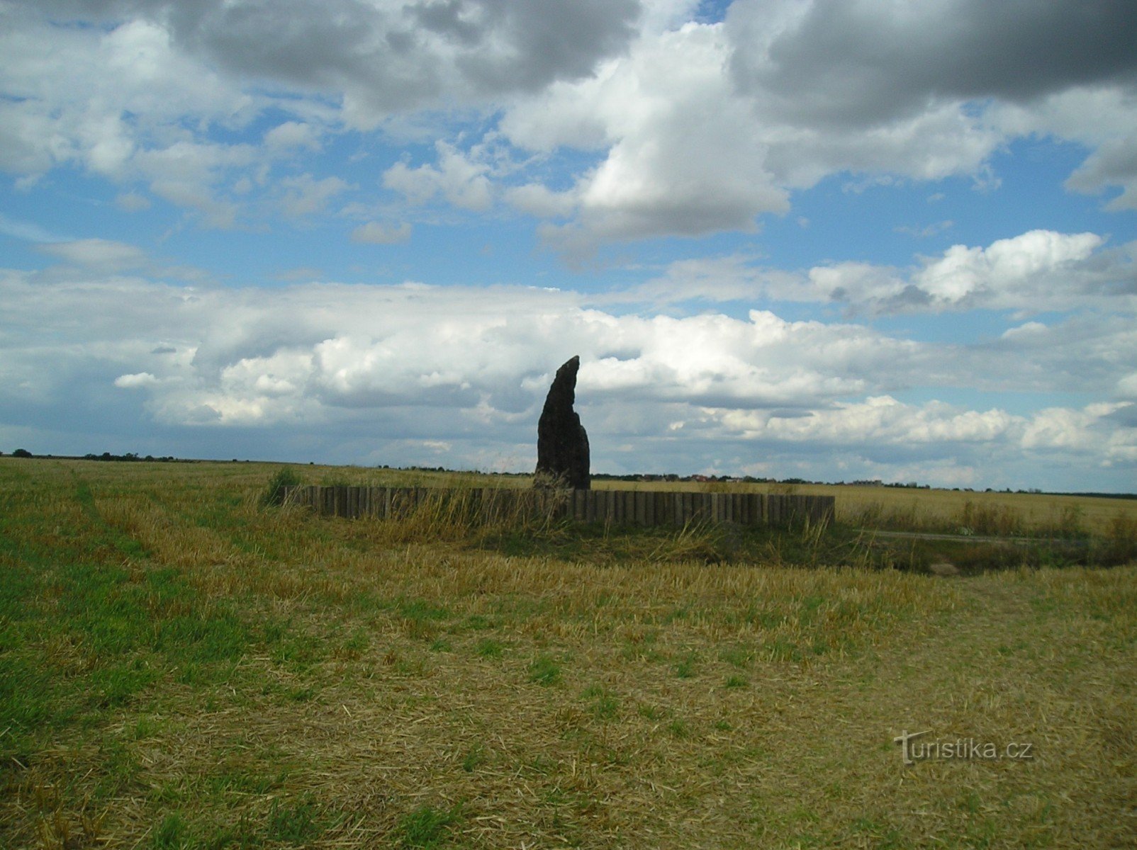 Menhir lähellä Klobukia