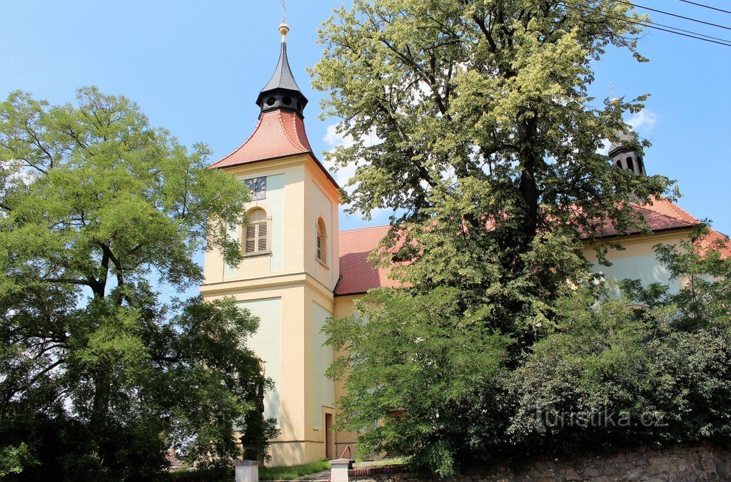 Merklín, kirken St. Nicholas