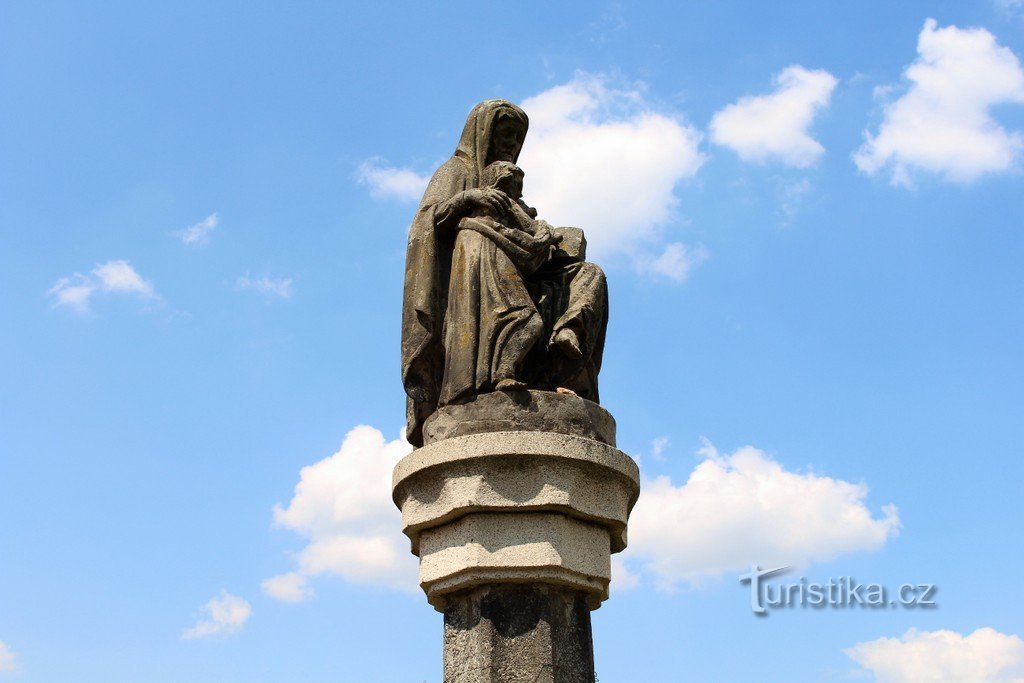 Merklín, Statue des hl. Anne