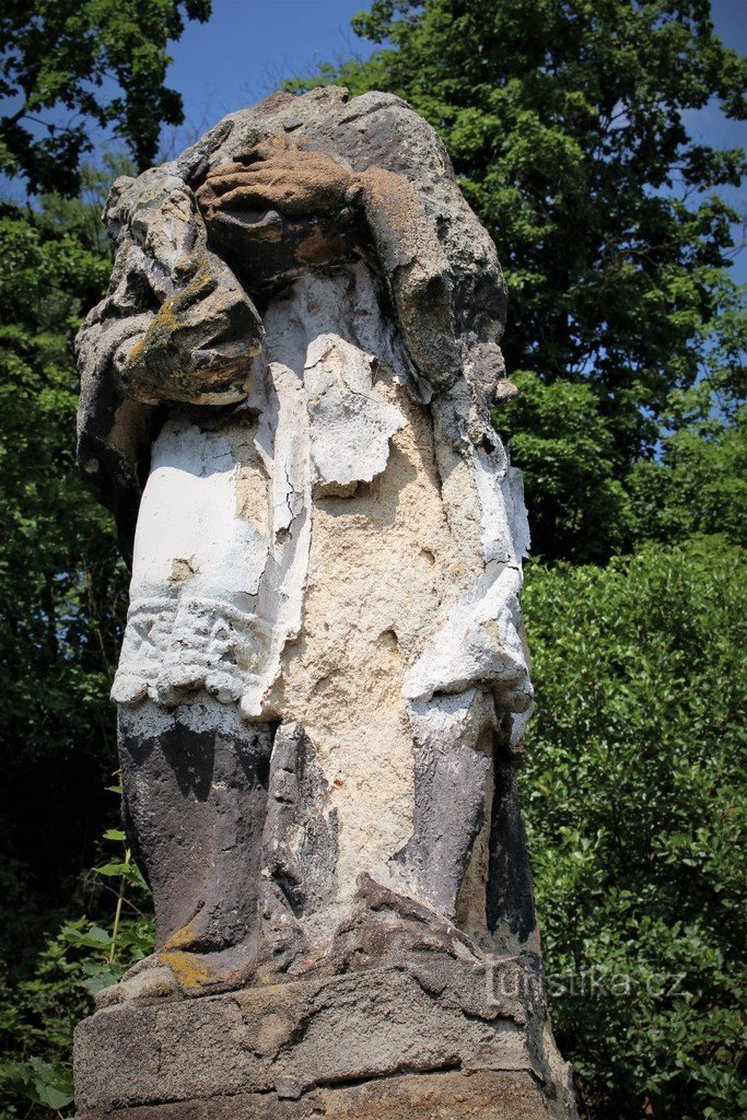 Merklín, staty av St. Johannes av Nepomuk på bron över Merklínka