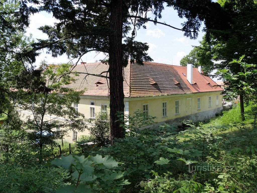 Merklín, Ostseite der Burg