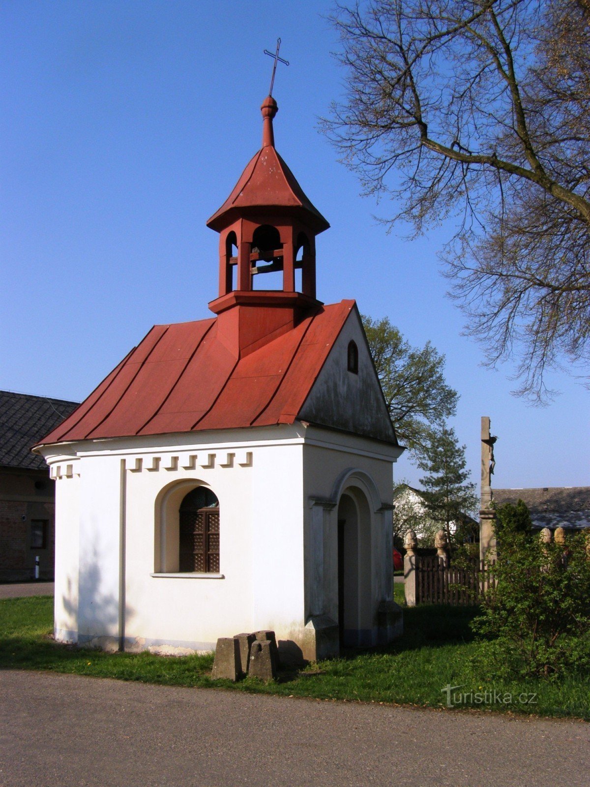 镇 - 教堂
