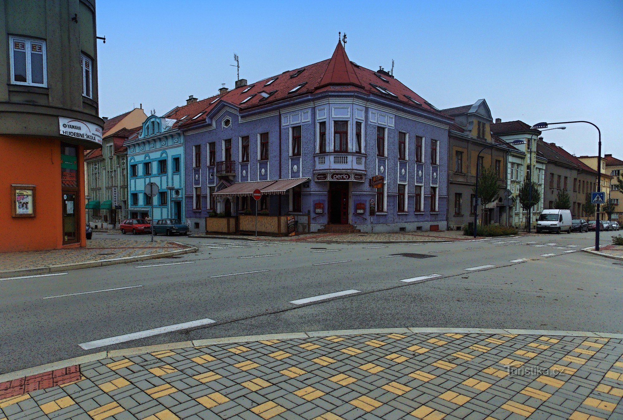 市 - Jindřichův Hradec とその城