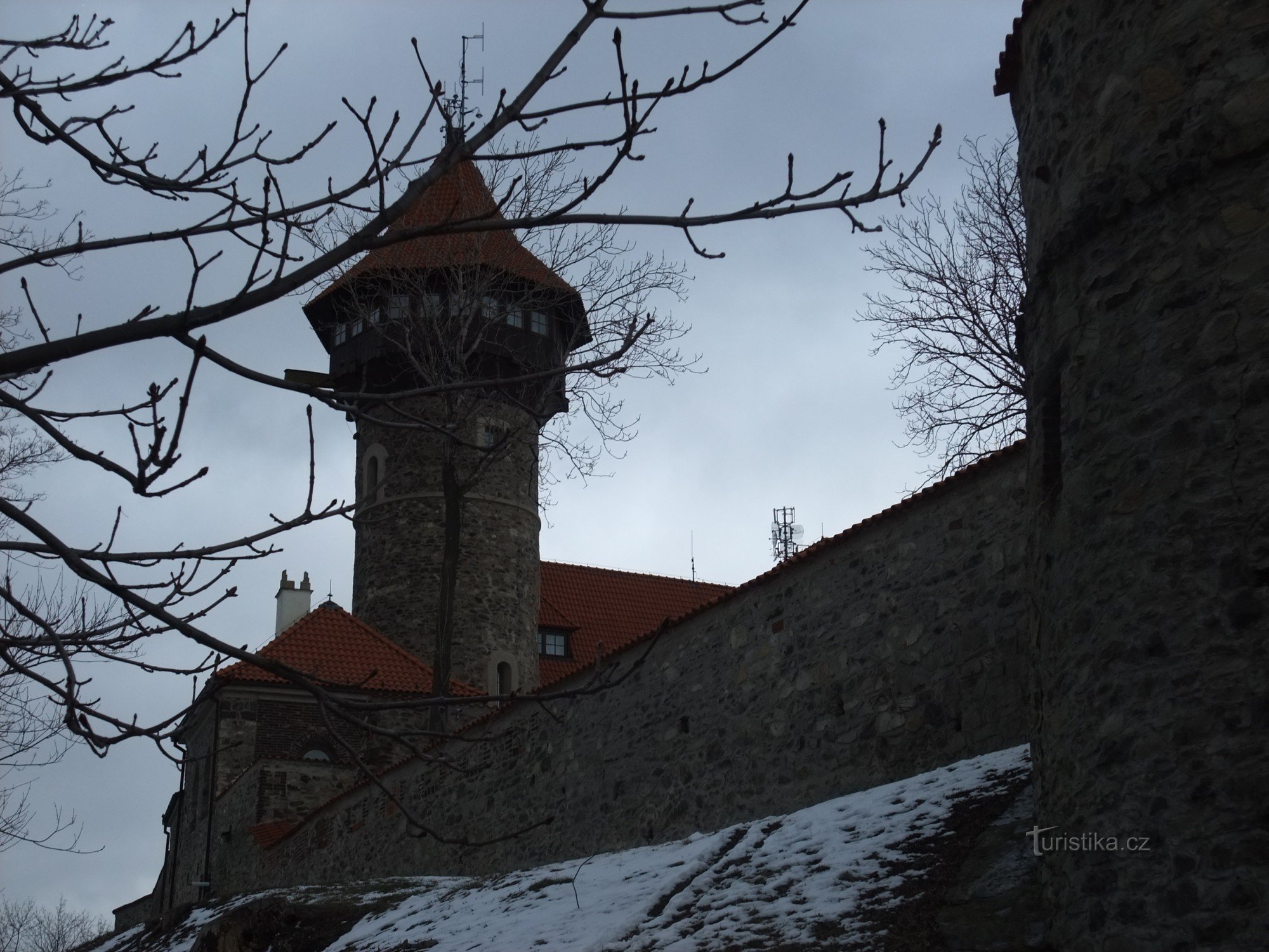 Mostin kaupunki kämmenelläsi – Hněvínin linna