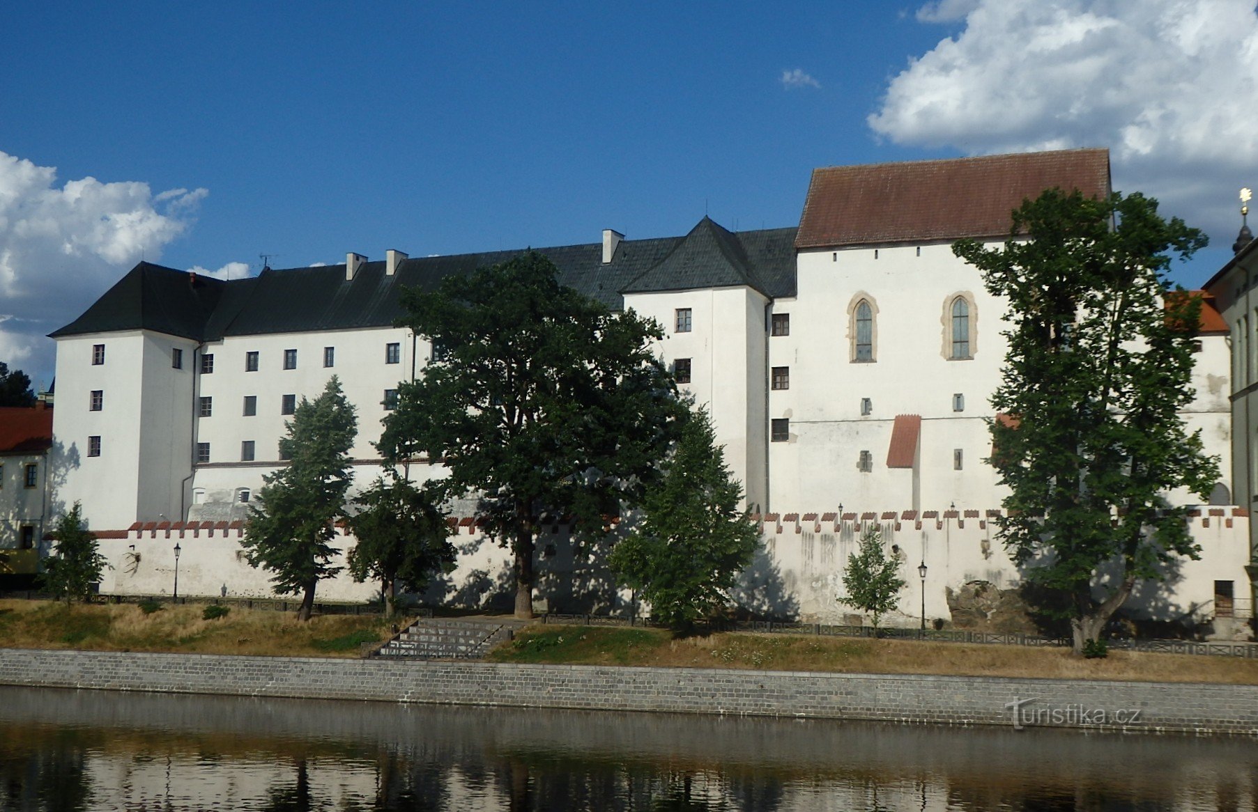 El pueblo de Pisek