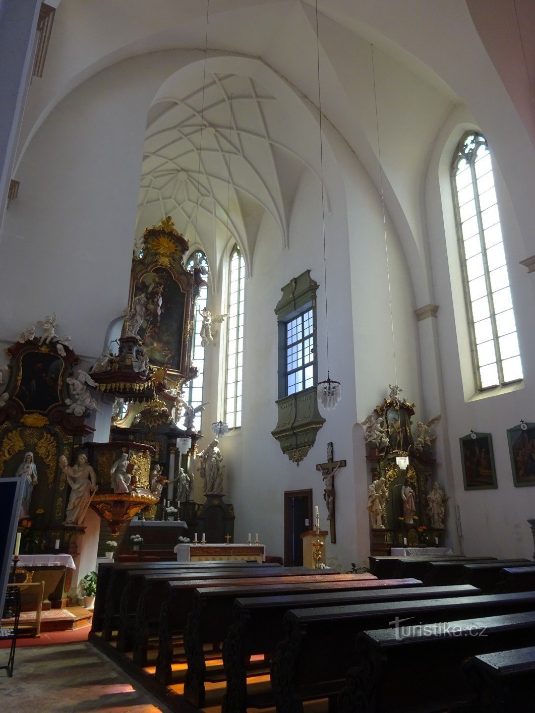 La città di Sobotka e la chiesa del decano di Santa Maria Maddalena