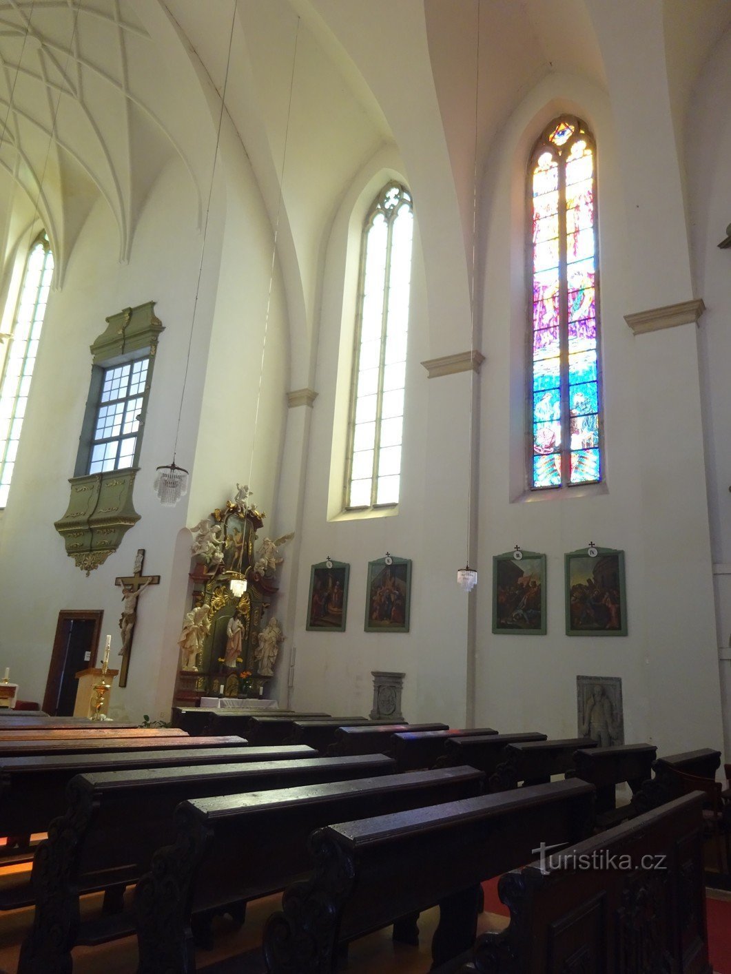 Mjesto Sobotka i dekanska crkva svete Marije Magdalene