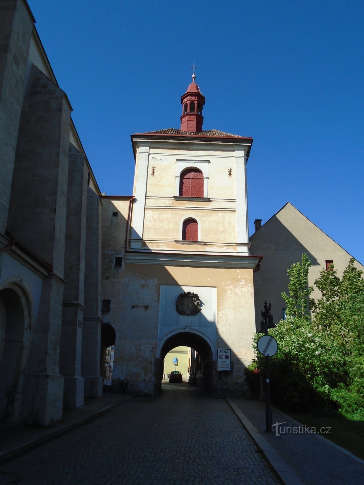 Stadspoort met klokkentoren (Jaroměř, 13.5.2018/XNUMX/XNUMX)