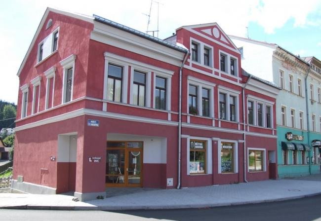 Centro de información y biblioteca de la ciudad