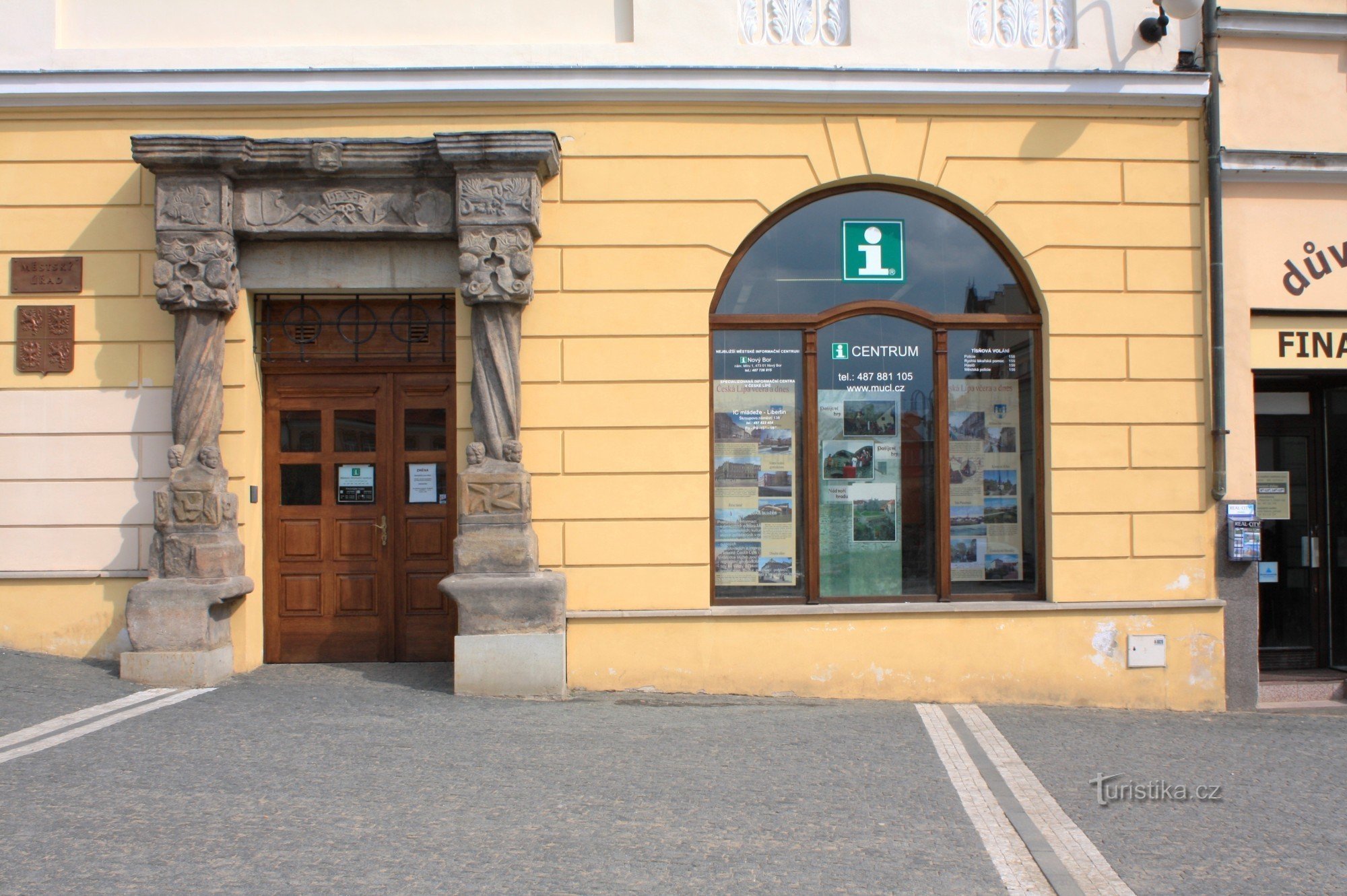 Centre d'information de la ville - partie entrée