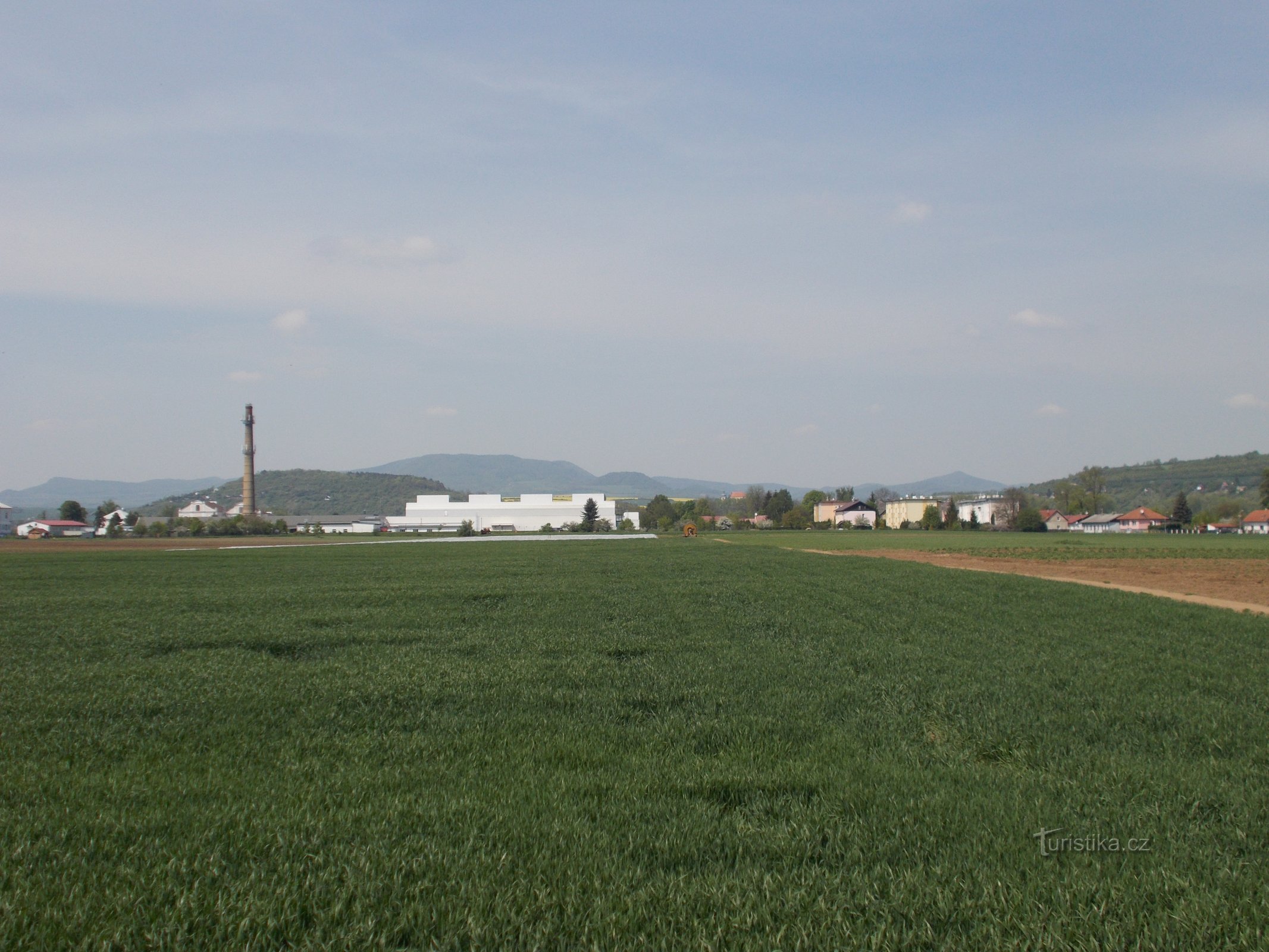 Between Nučnica and Křešice