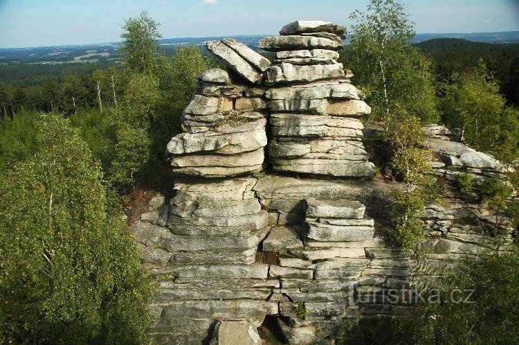 Michova skála: View of the lower peak