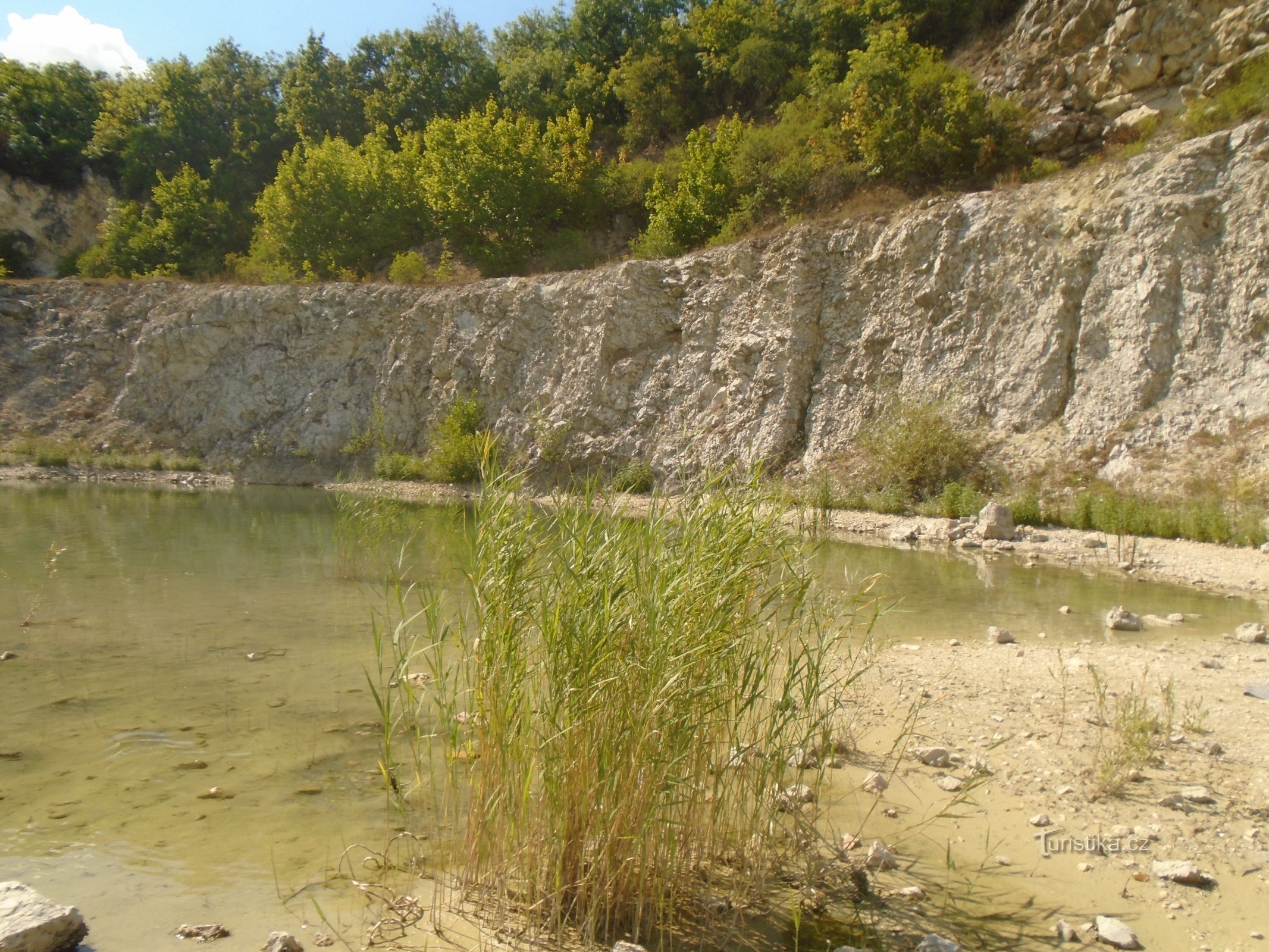 CANTERA DE MIKULOV CERCA DE MARIÁNSKÉ MLYN