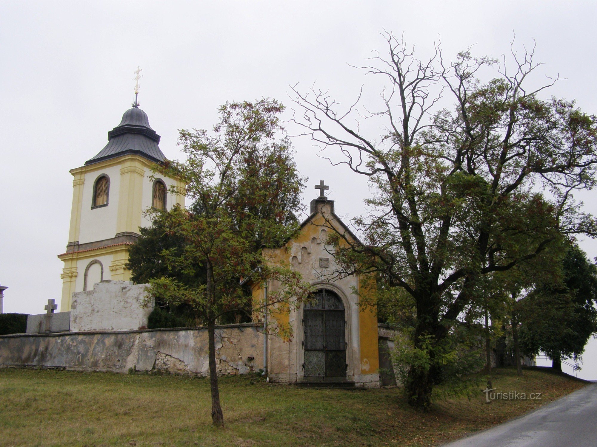 Mikulovice - Biserica Sf. Wenceslas