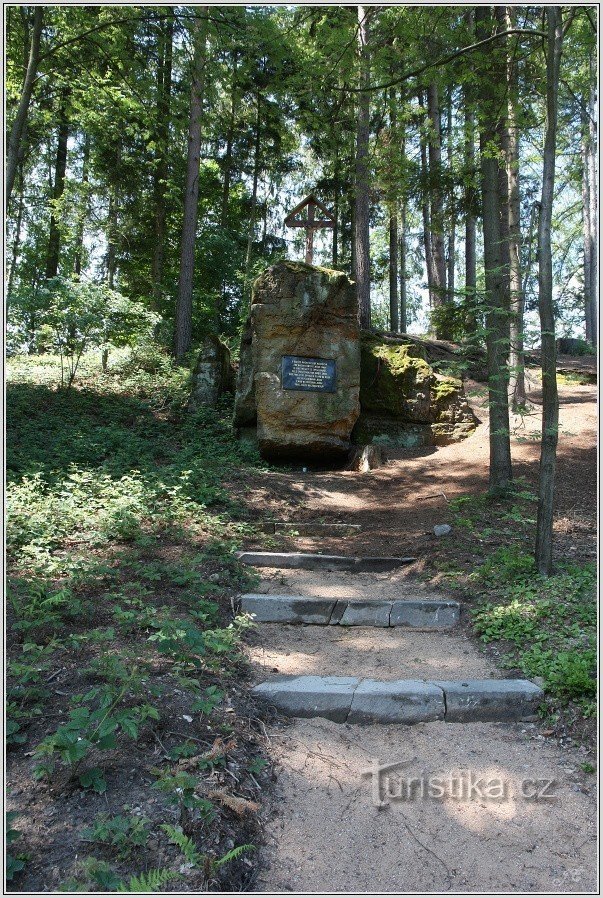 Uzdrowisko Miletín - krzyż