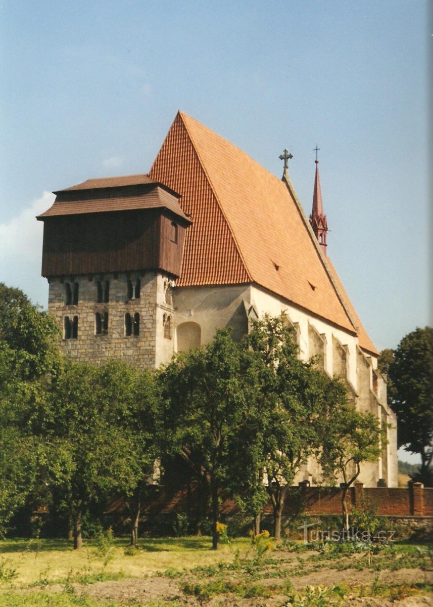Milevsko - nhà thờ St. Hoa loa kèn