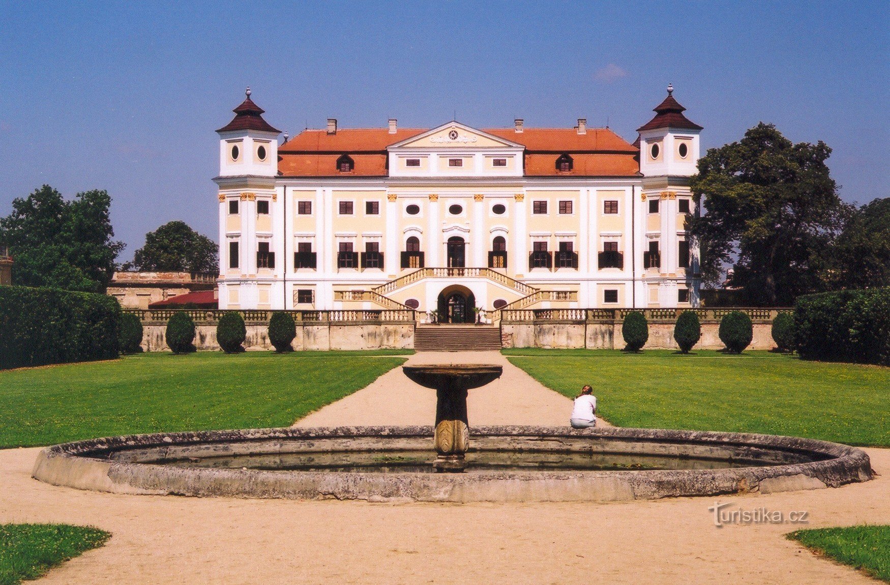 Milotice - khu vườn lâu đài