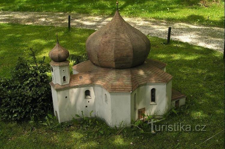 Minipark: kyrka i Železná Ruda