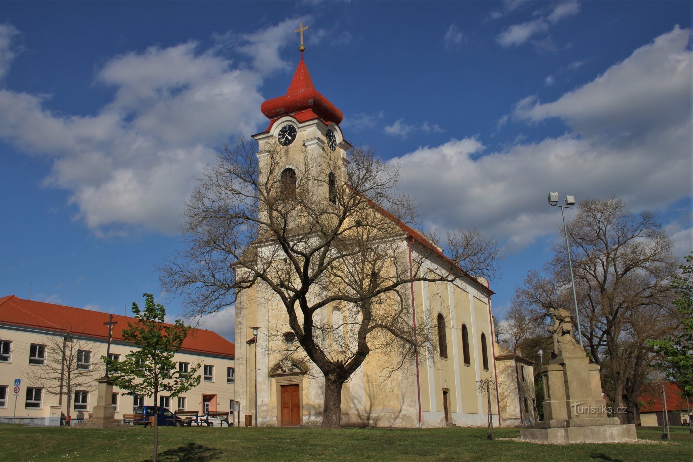 Miroslav - kostel sv. Petra a Pavla