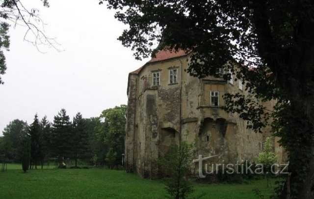 Miroslavsky zamek