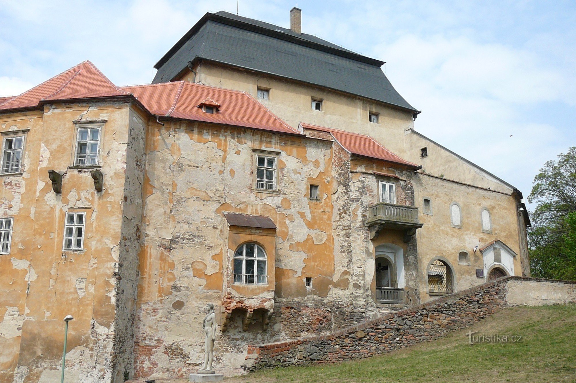 Мирославський замок