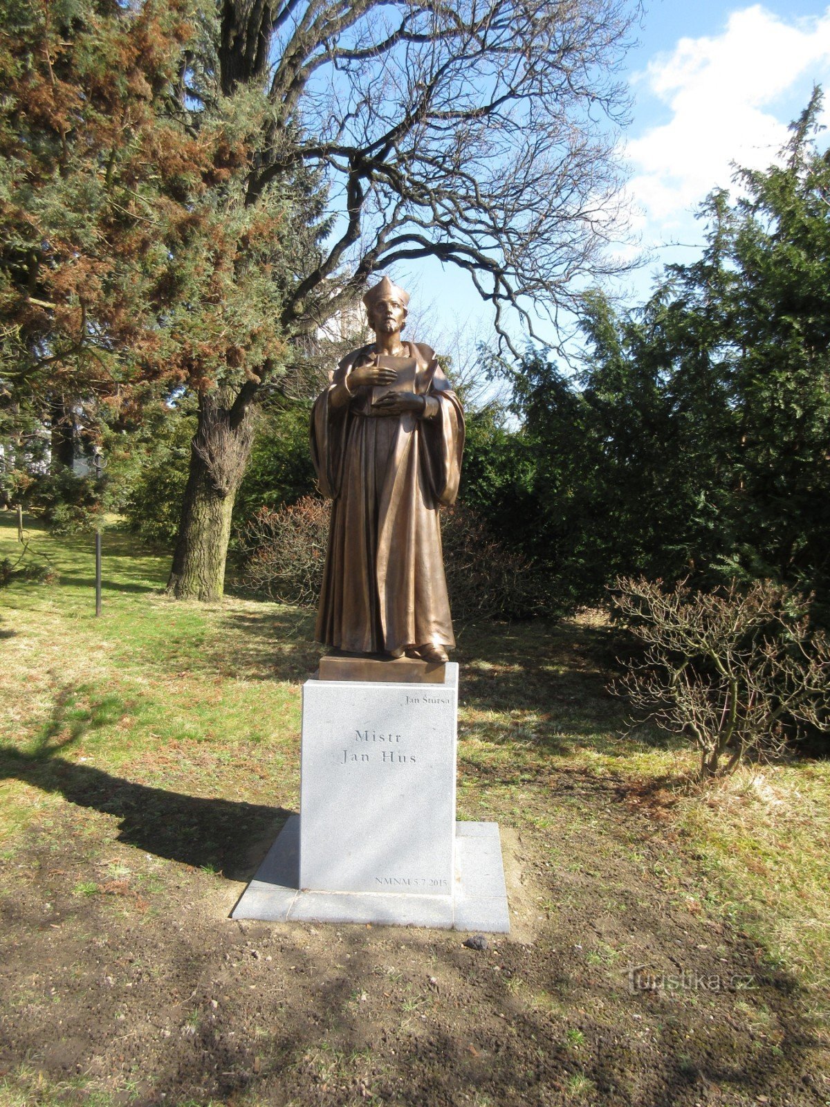 Meester Jan Hus bij de Evangelische kerk