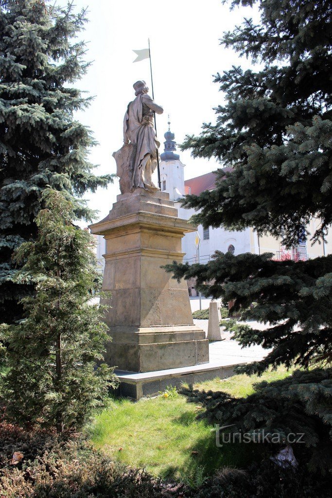 Mladá Vožice, estátua de St. Venceslau