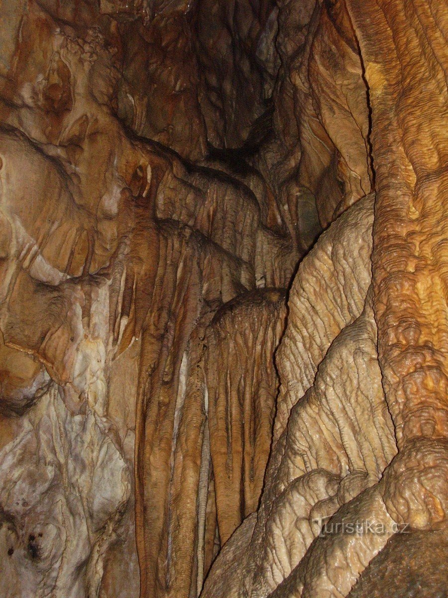 Grottes de Mladečské