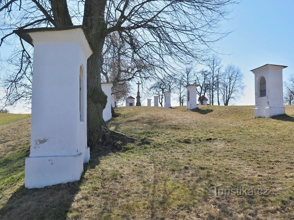 Mladějovice (vicino a Šternberk) - Via Crucis