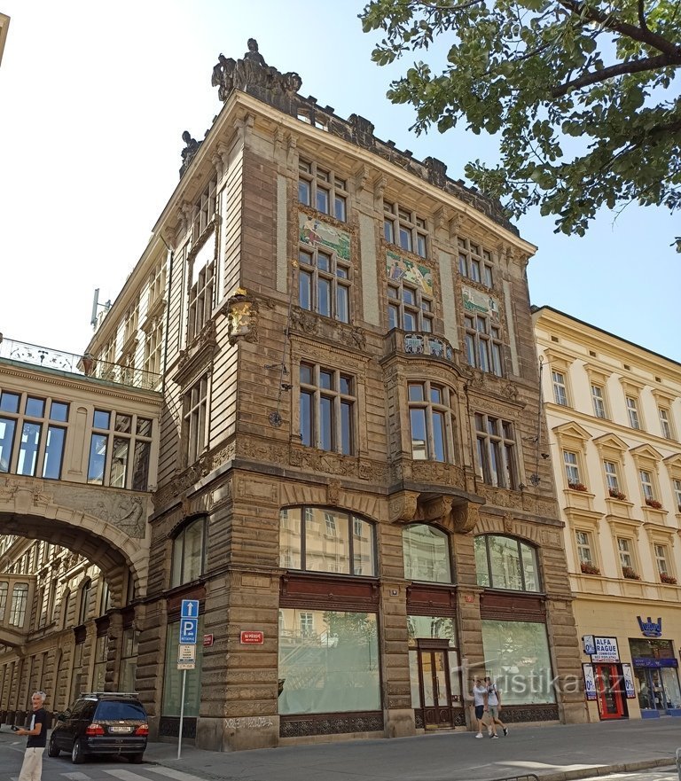 jüngeres Gebäude - 1909 - 1911