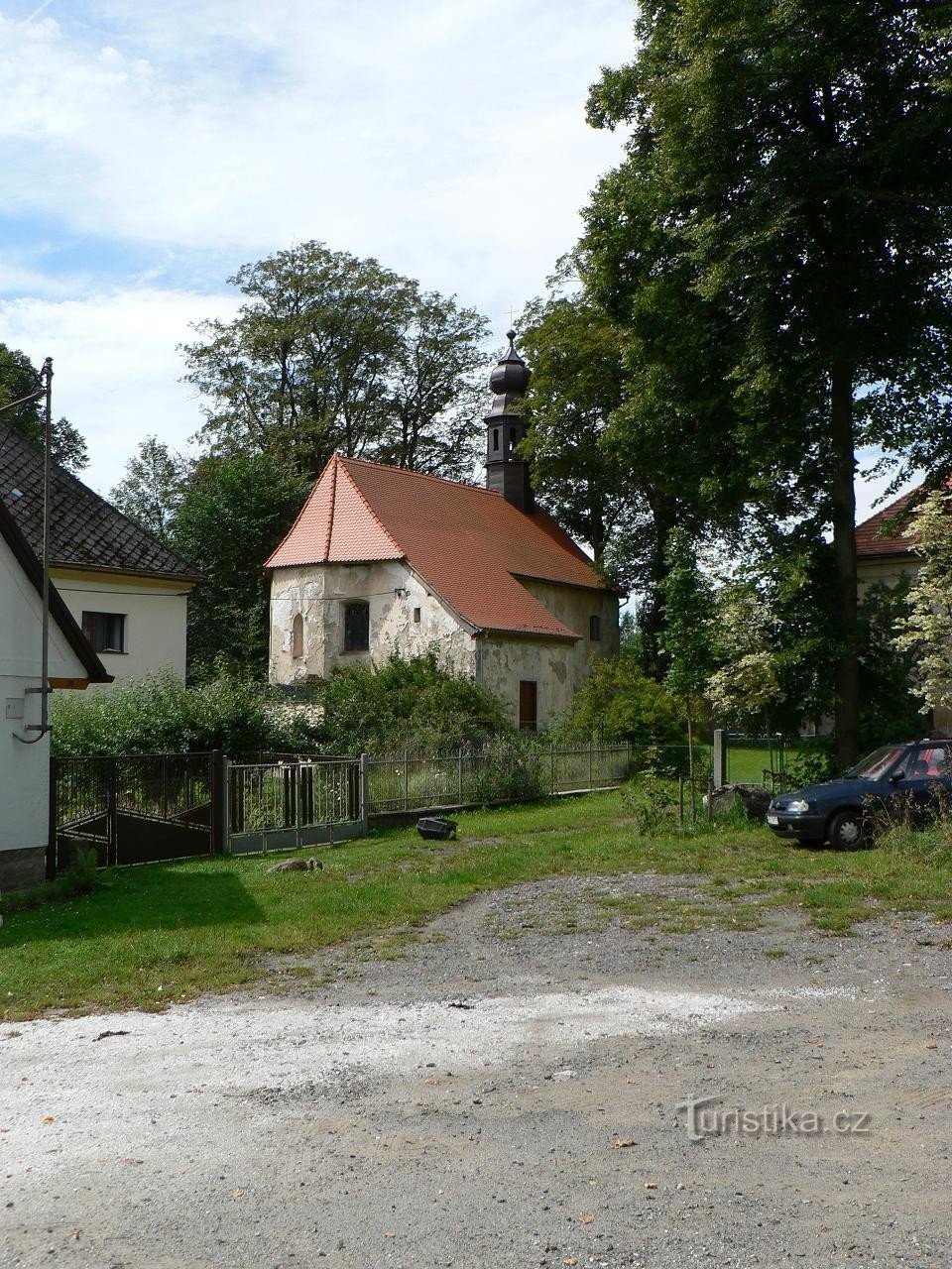 Mlázovy, kościół św. Jana Chrzciciela