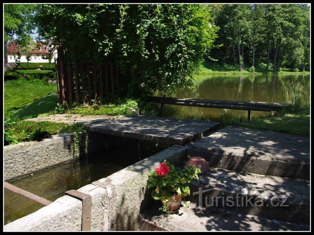 Die Mühle am Teich Zámecký