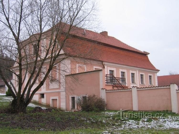 Moulin de Sazena : Vue depuis l'ouest