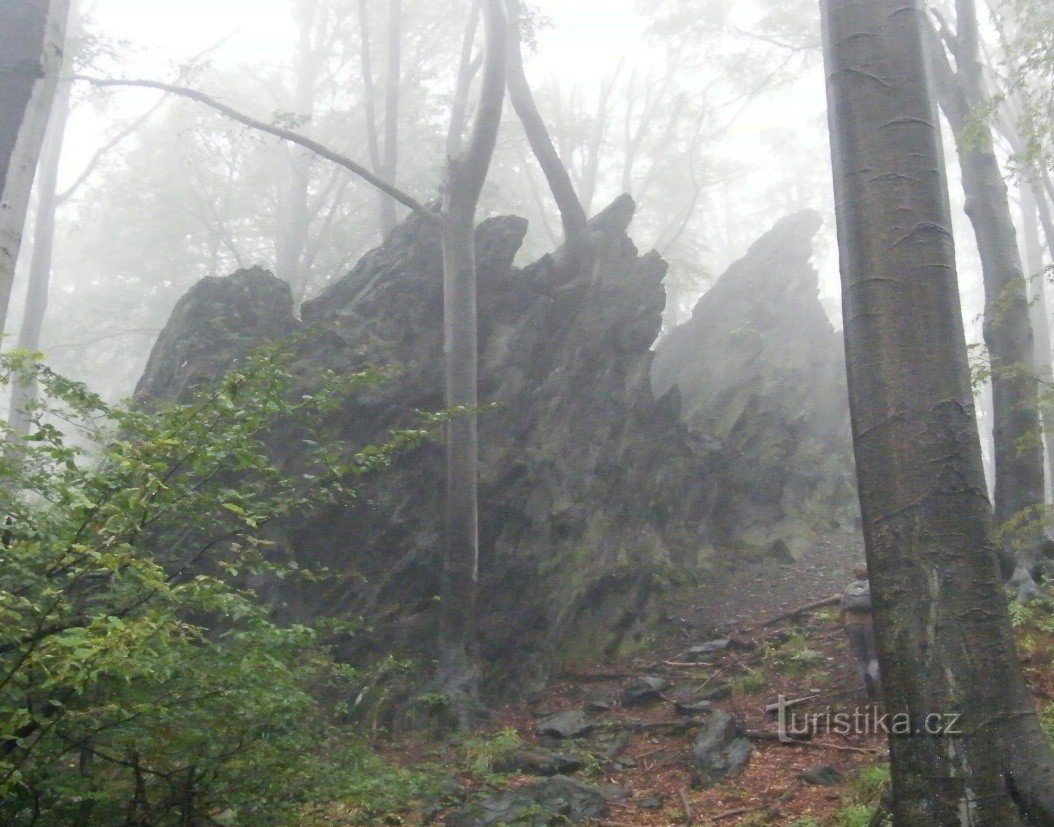 La piedra del monje