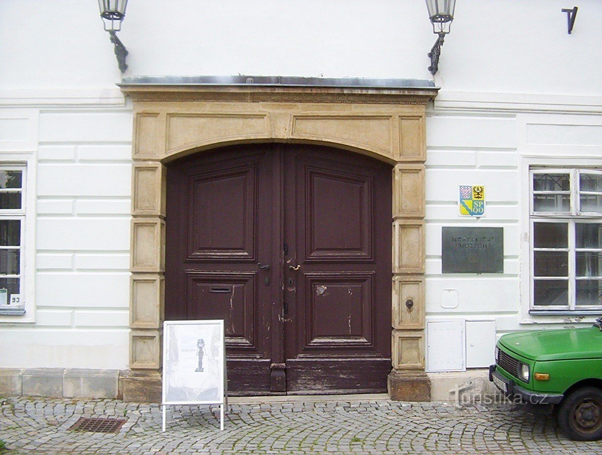 Mohelnice-Museum-Bischofsburg-Eingangsportal-Foto: Ulrych Mir.