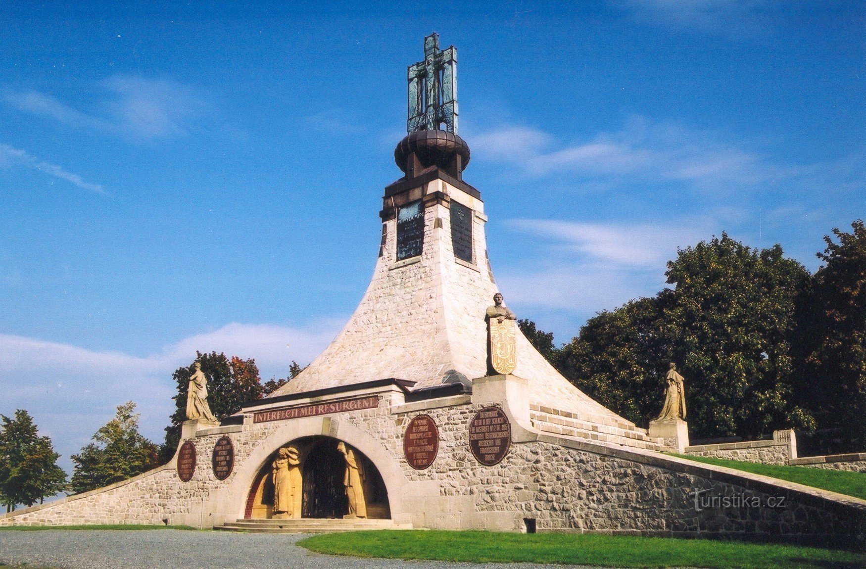 Mound of peace - memorial