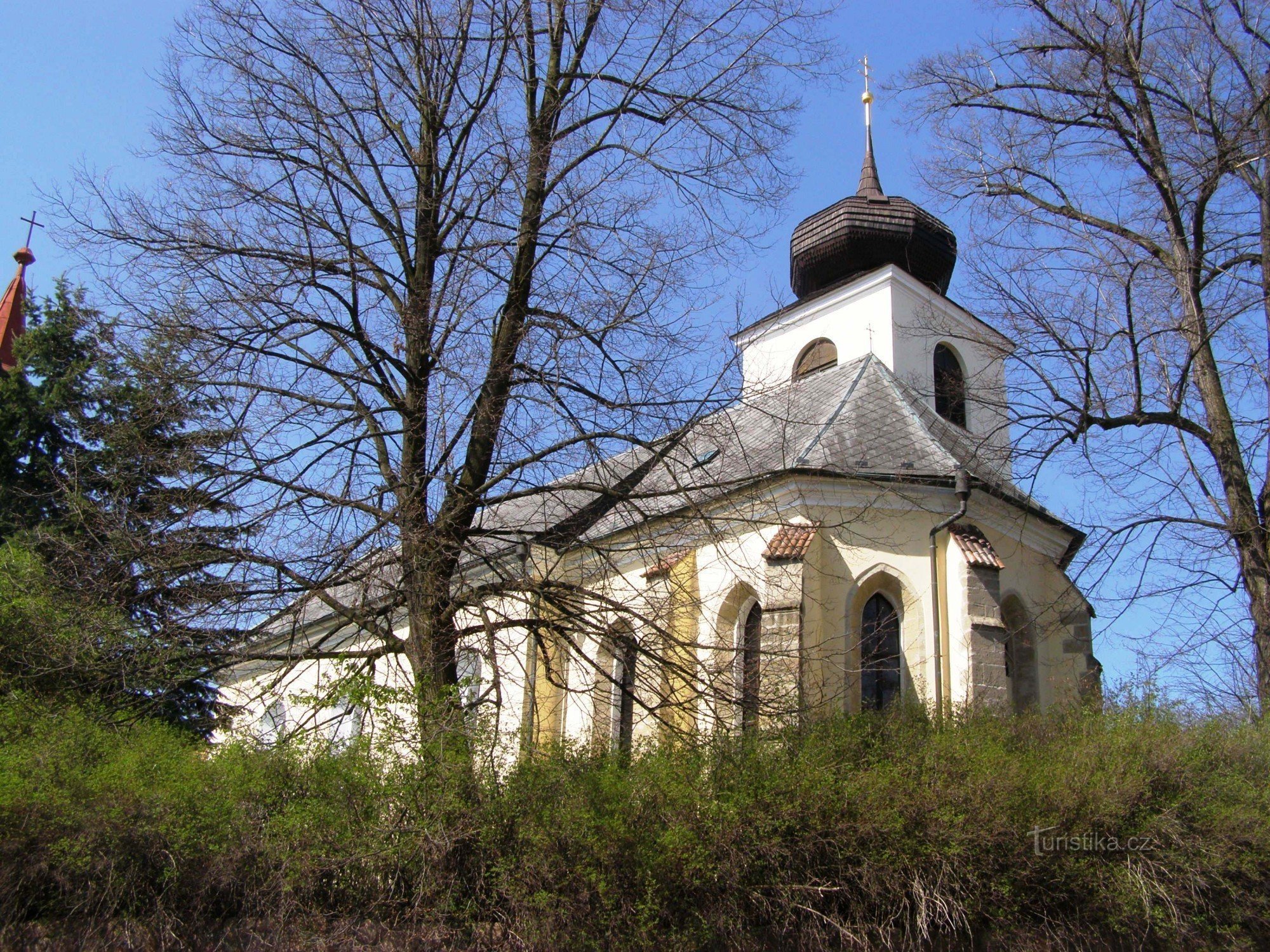 Морашице - Костел св. Петр и Павел