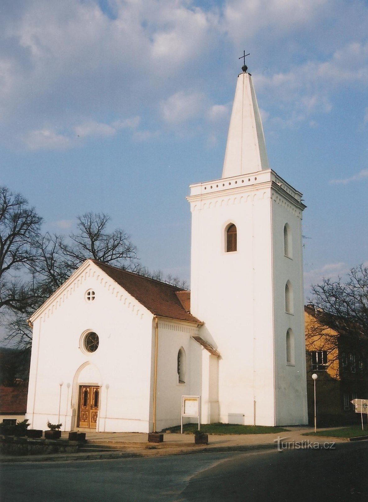 Moravské Knínice - kerk van St. Markten 2009
