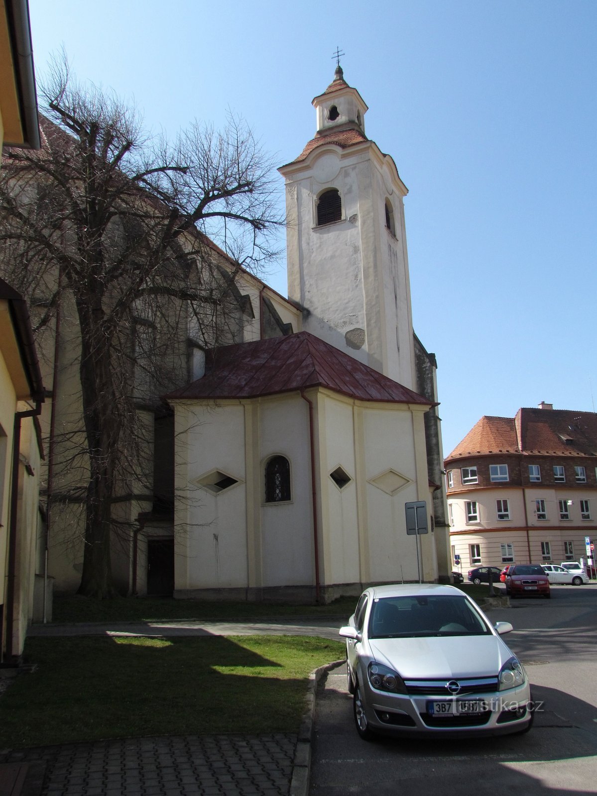 Moravský Krumlov - cerkev sv. Bartolomeja in nekdanji samostan