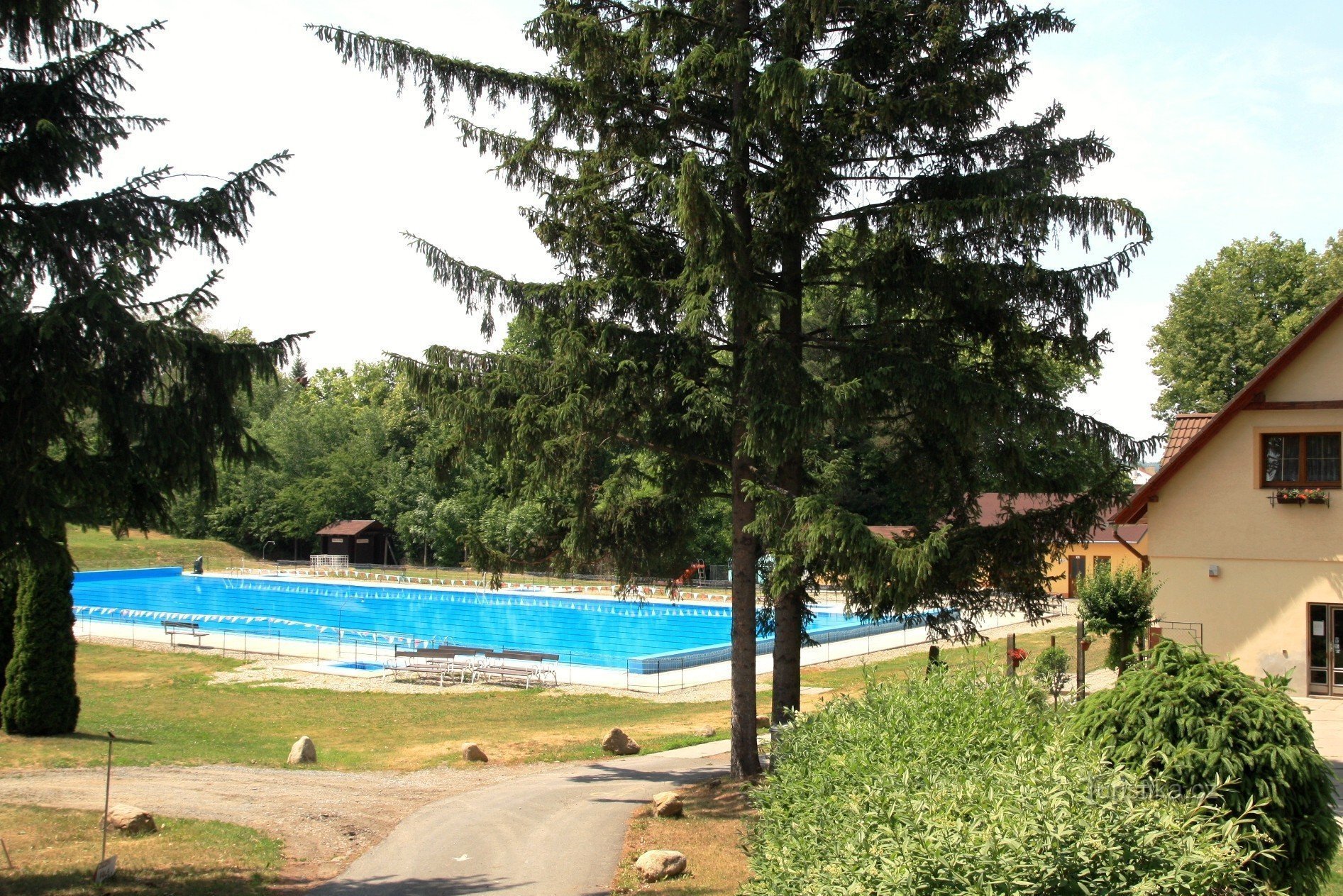 Morkovice-Slížany - swimmingpool