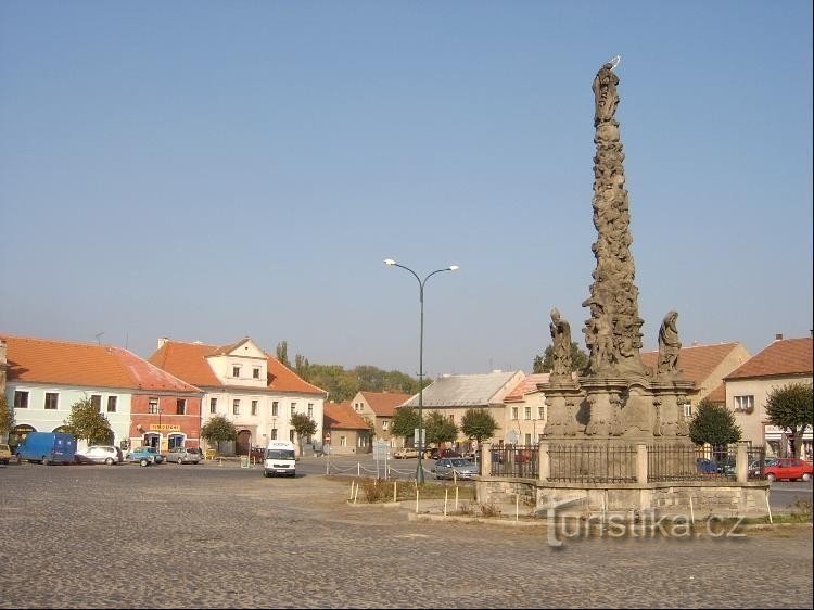 Morový mariánský obelisk: Morový mariánský obeliskz let 1716 - 1719 představuje 