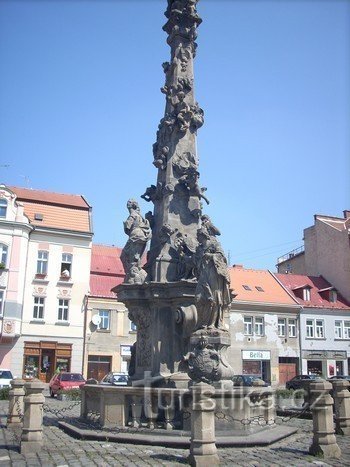 Columna de la peste en la plaza