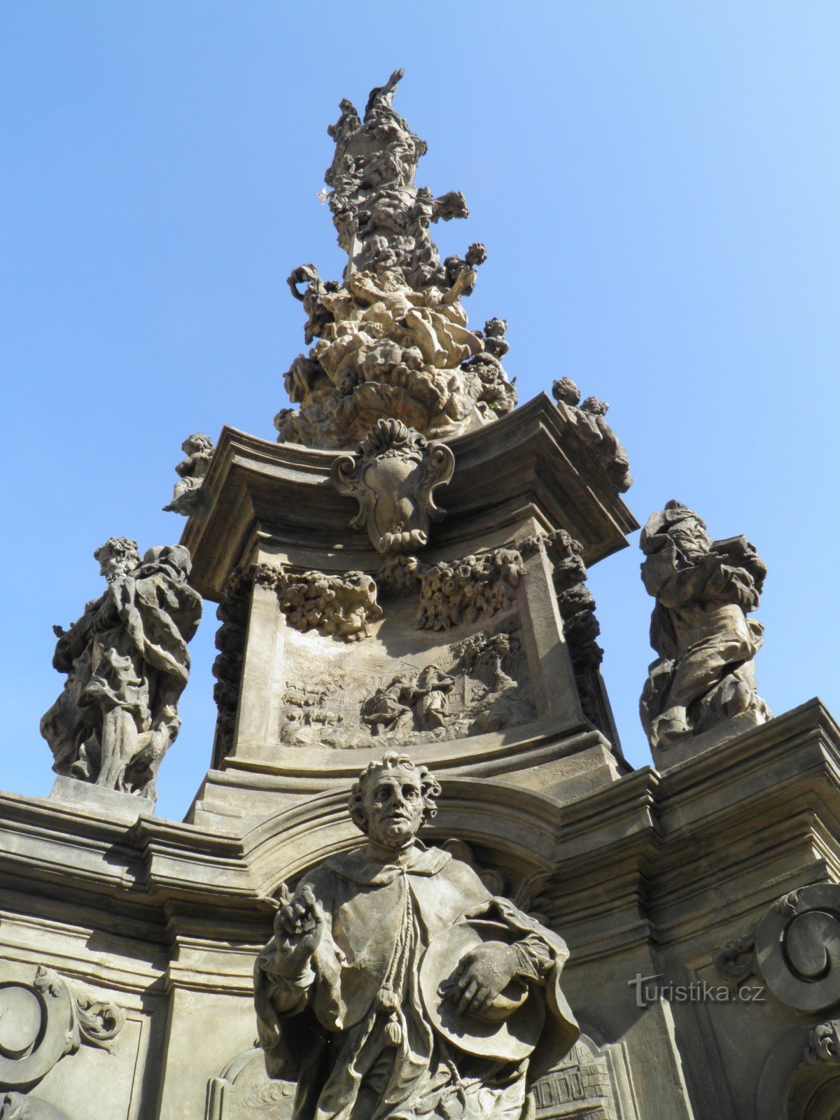 テプリツェの聖三位一体のペスト柱。