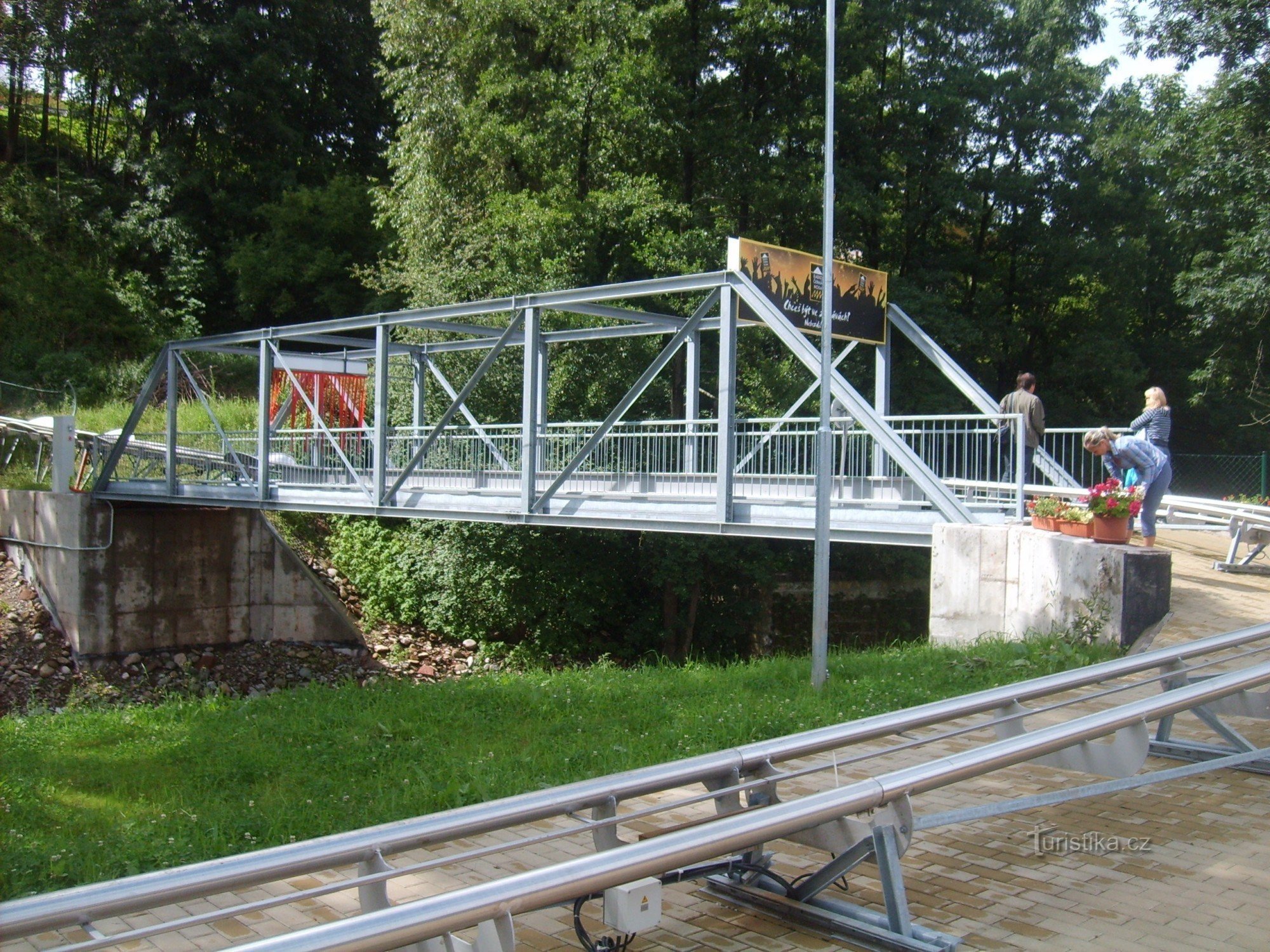 most čez reko Úpa