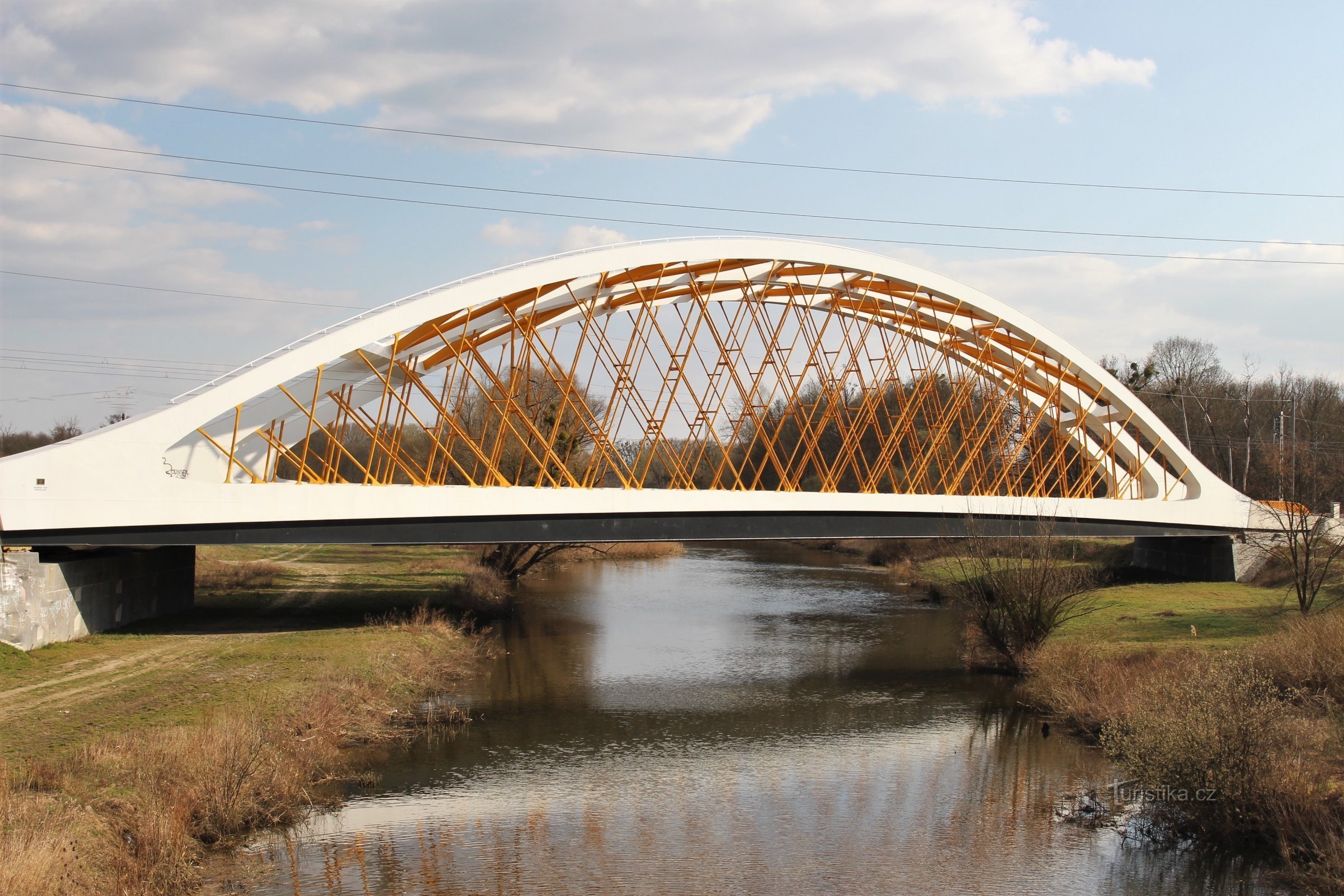 The Oskar Bridge in all its glory